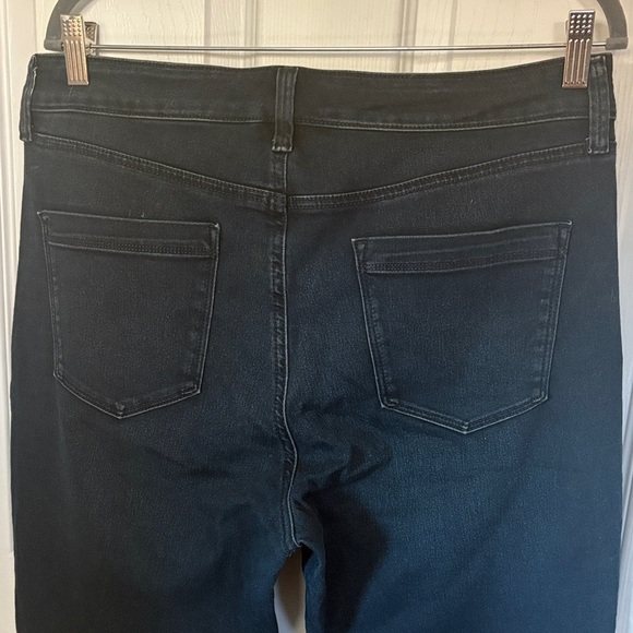 Bandolino Women's 14 Dark Blue Amy Straight leg Jeans - Picture 7 of 8